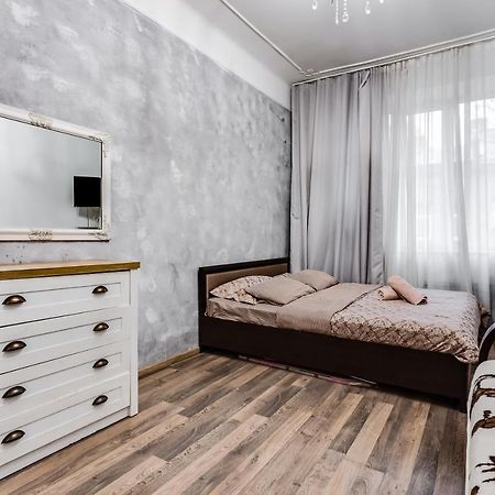 Apartment Near Circus Львів Екстер'єр фото