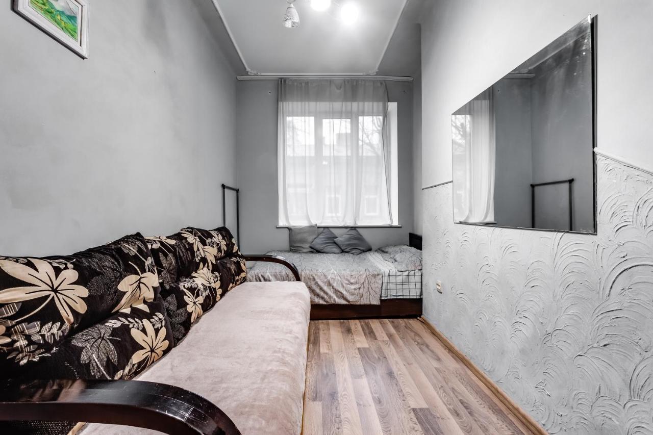 Apartment Near Circus Львів Екстер'єр фото